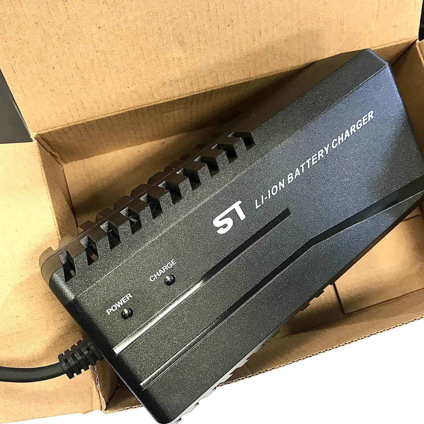 eZee Battery Charger 48V