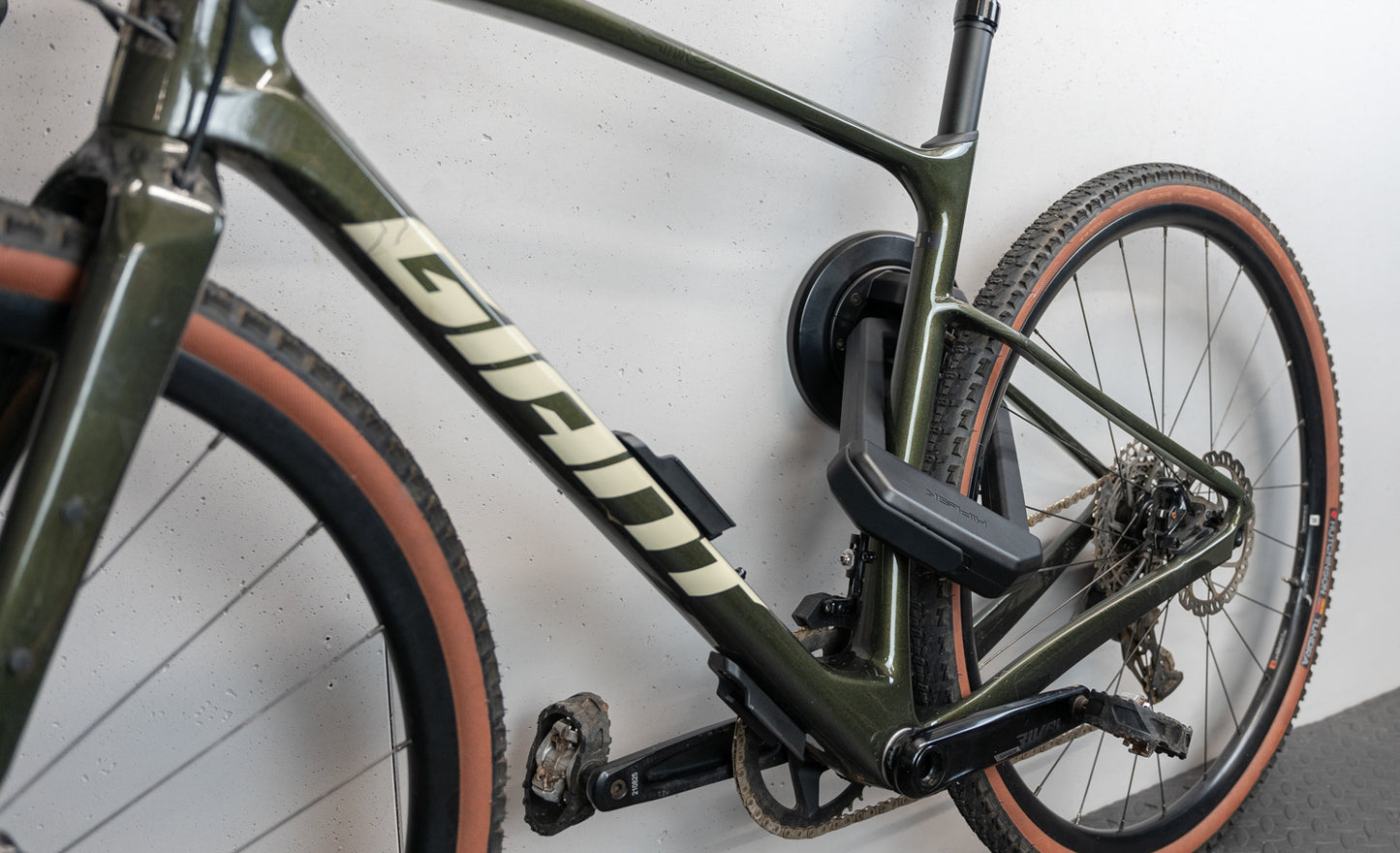 Hiplok A1000 Anti-Angle Grinder Floor/Wall Anchor