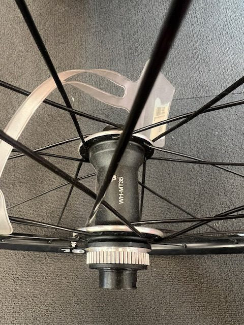 Shimano Front Wheel - 26" - Centrelock, MT35 hub